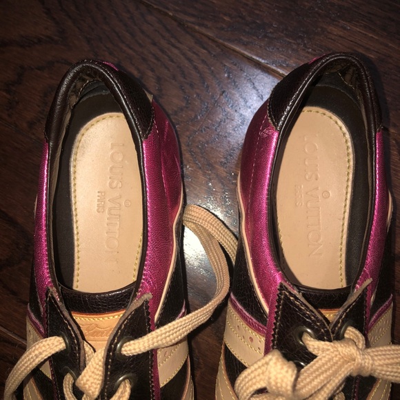 Louis Vuitton Authentic sneakers size 39 - Picture 3 of 9
